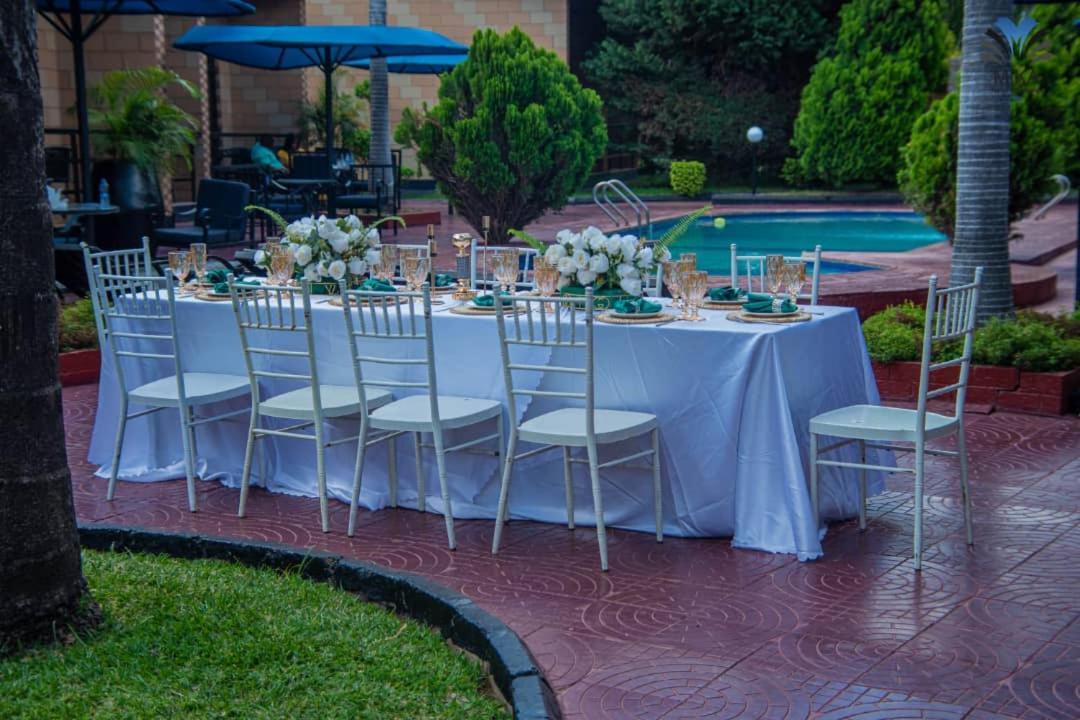 Mika Hotel Kabulonga Lusaka Exterior foto