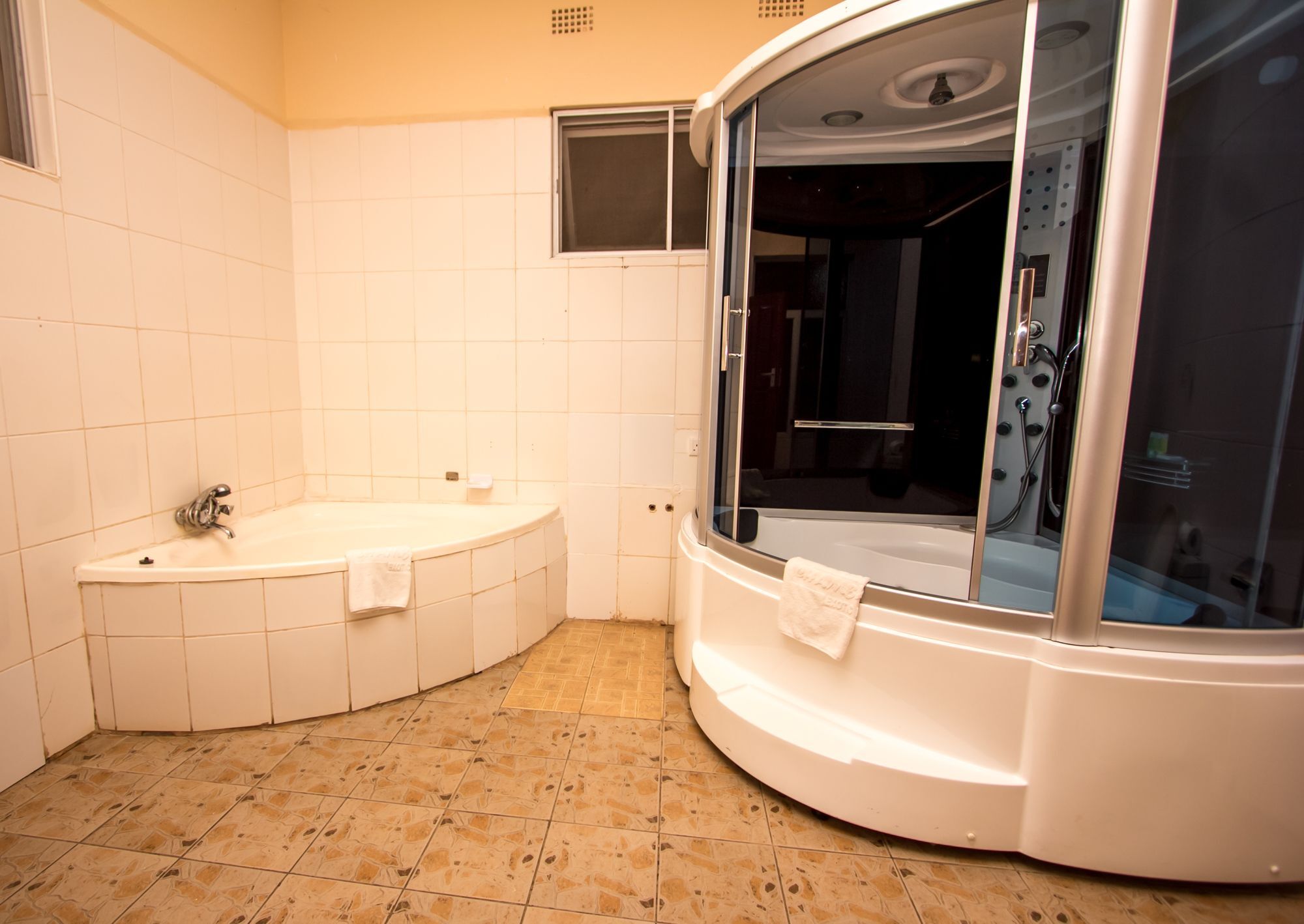 Mika Hotel Kabulonga Lusaka Exterior foto